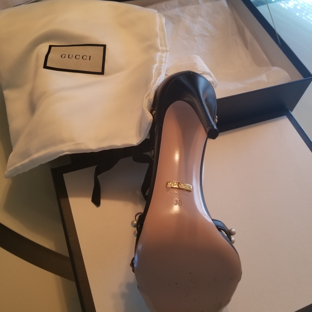 Ladies Heels - Picture 3 of 3